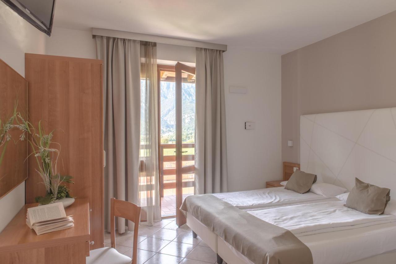 Hotel Residence La Pertica Tremosine Exterior photo