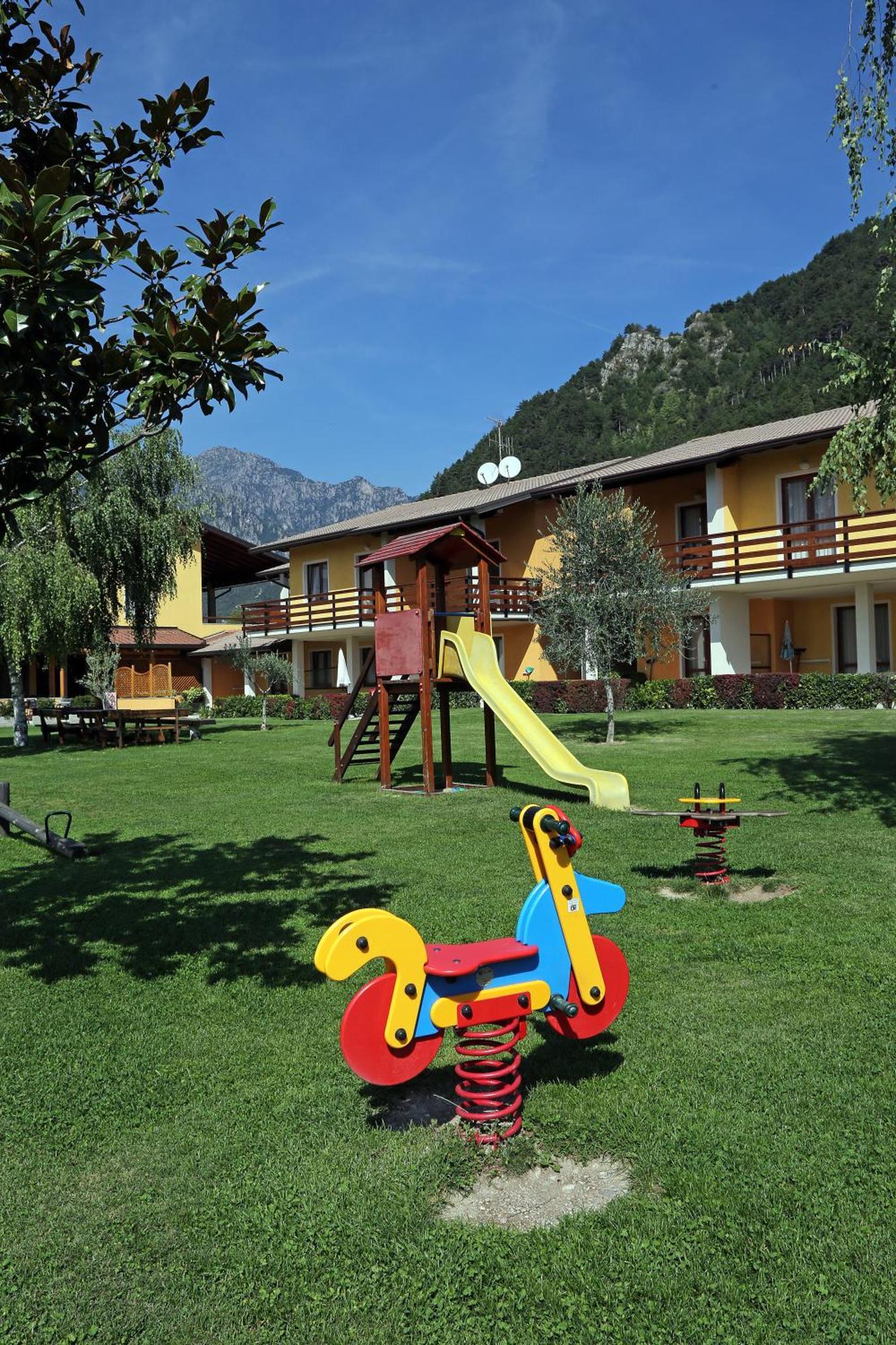 Hotel Residence La Pertica Tremosine Exterior photo